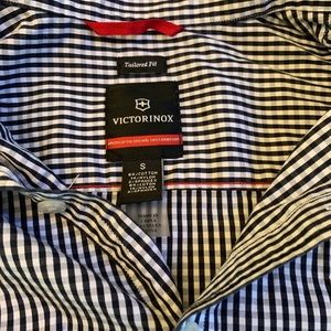 Victorinox button down